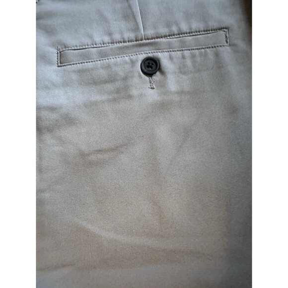 Alfani Men's Chino Tech Shorts Twill 9" Stretch Moisture Wicking Light Gray  40 - Picture 7 of 8